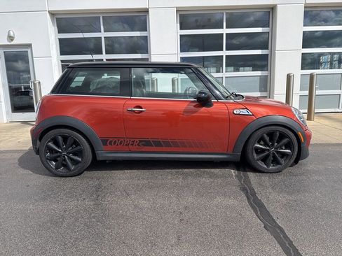 Used 2013 MINI Cooper S FWD image 3