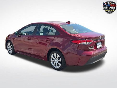 Used 2025 Toyota Corolla LE FWD image 4