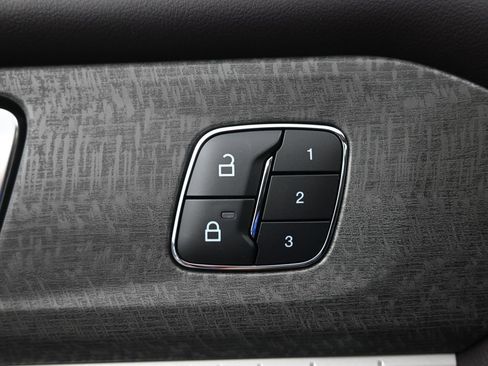 New 2026 Ford Explorer Platinum w/ LUX Leather Package image 21