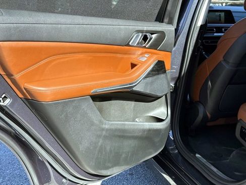 Used 2022 BMW X7 xDrive40i w/ Executive Package image 13