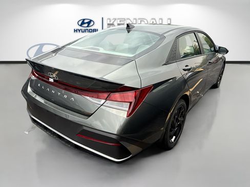 New 2026 Hyundai Elantra Sport FWD image 6