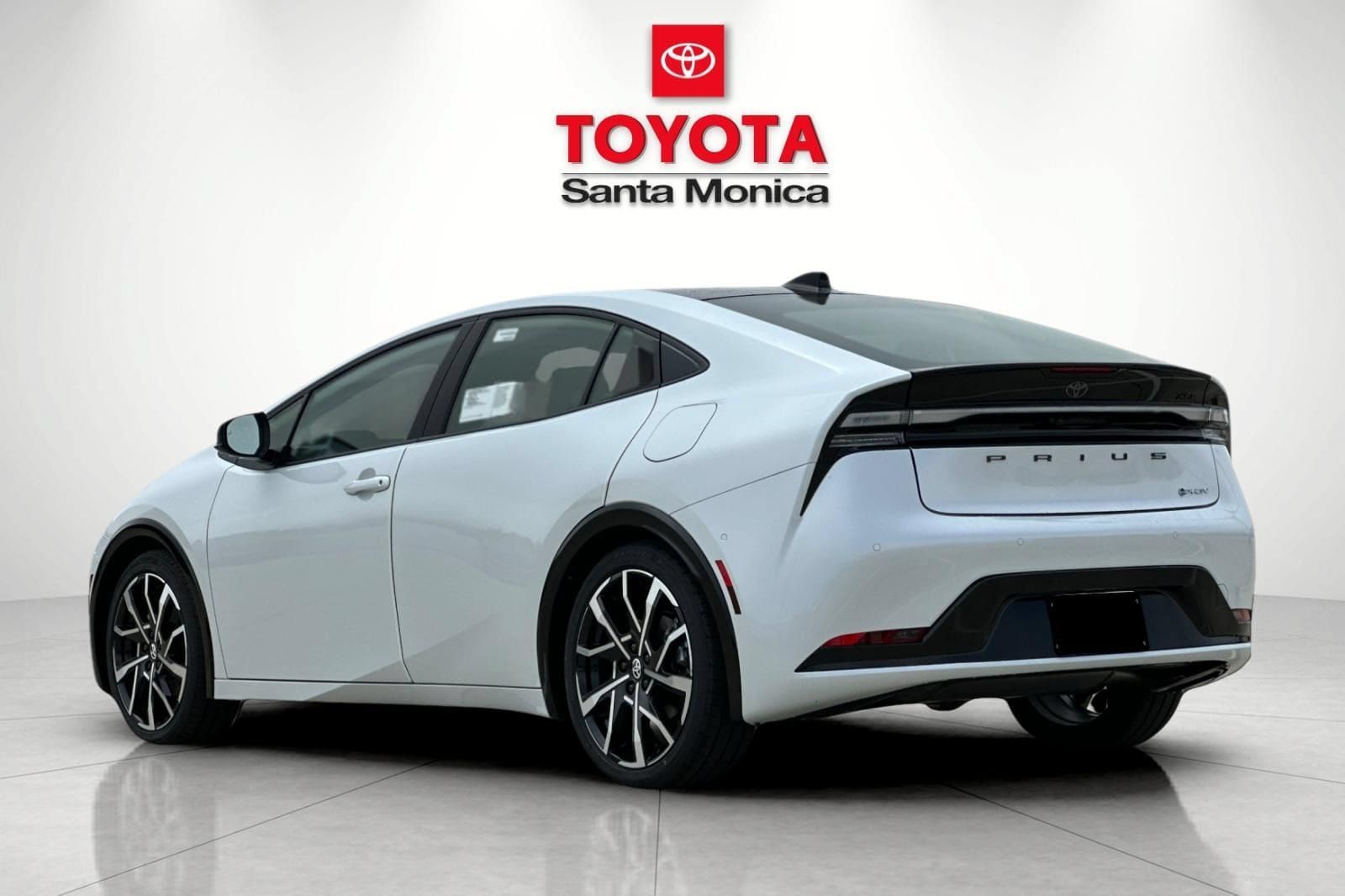 New 2027 Toyota Prius Plug-In Hybrid w/ Limited Premium Package FWD image 5