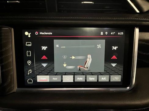 Used 2022 GMC Yukon Denali w/ Denali Premium Package image 43