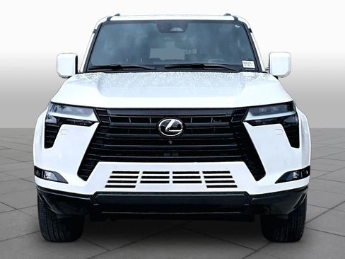 Used 2025 Lexus GX 550 w/ Accessory Package (Z1) AWD/4WD image 4