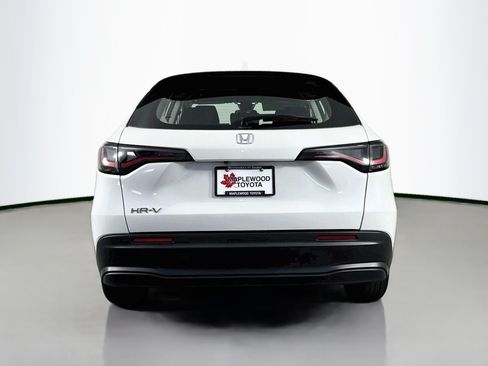 Used 2023 Honda HR-V LX image 6