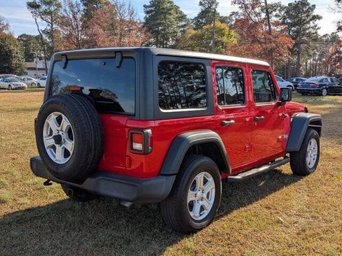 Used 2020 Jeep Wrangler Unlimited Sport S image 3