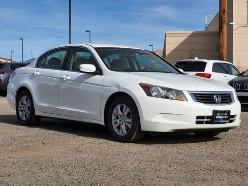 Used 2009 Honda Accord LX-P image 3