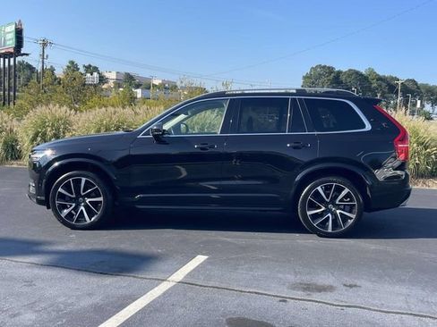 Used 2018 Volvo XC90 T6 Momentum w/ Convenience Package AWD/4WD image 4