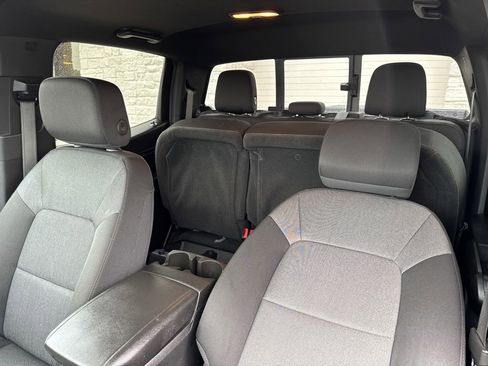 Used 2023 Chevrolet Colorado Trail Boss w/ Technology Package AWD/4WD image 30