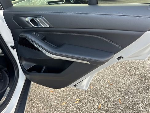 Used 2019 BMW X5 xDrive40i w/ Premium Package 2 image 16