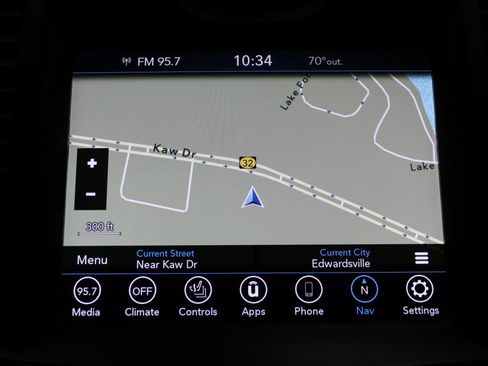 Used 2021 Chrysler 300 S image 35