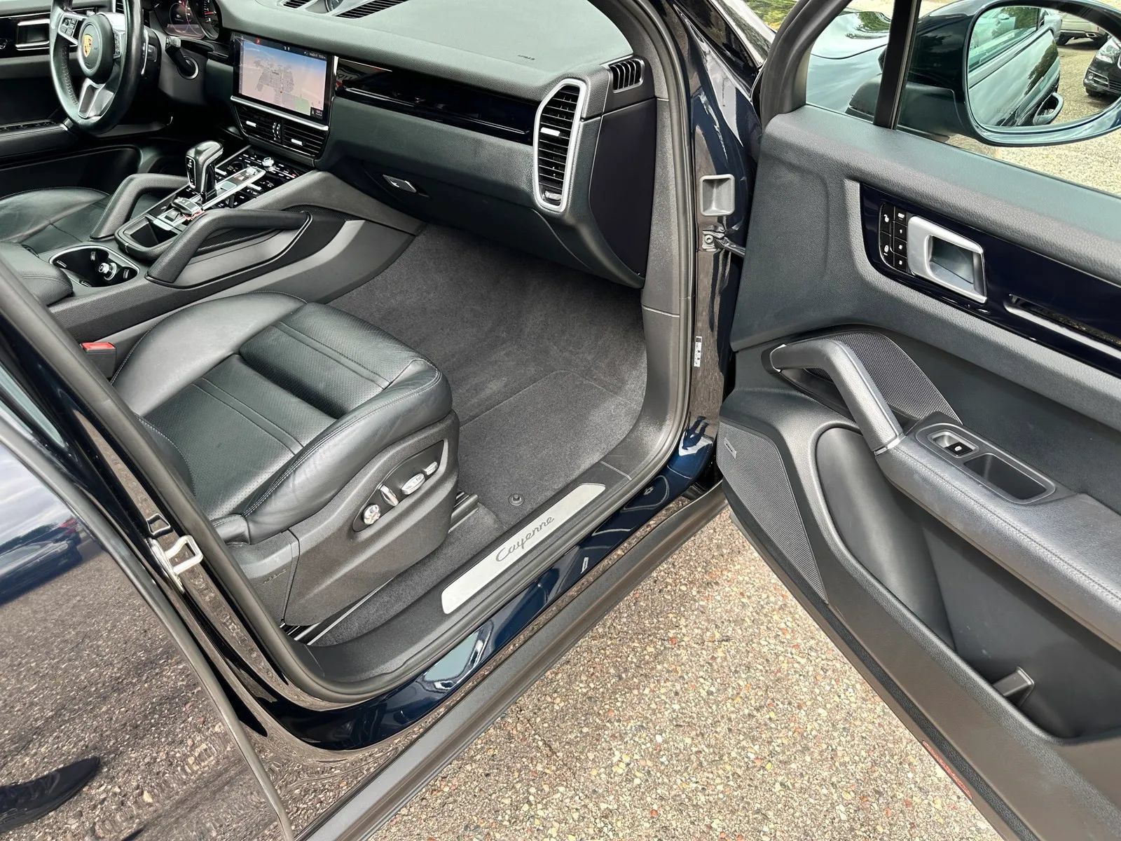Used 2019 Porsche Cayenne AWD/4WD image 20