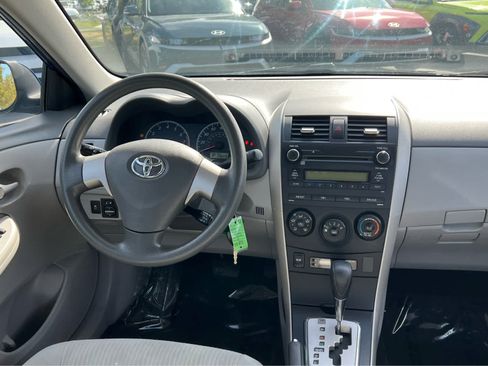 Used 2010 Toyota Corolla LE image 23