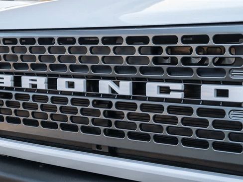 New 2025 Ford Bronco Badlands w/ Sasquatch Package image 5