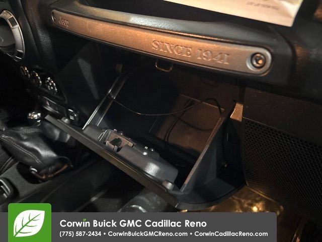 Used 2017 Jeep Wrangler Sport AWD/4WD image 31