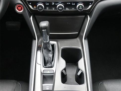 Used 2018 Honda Accord EX image 23