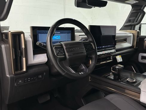 Used 2025 GMC Hummer EV 3X AWD/4WD image 10