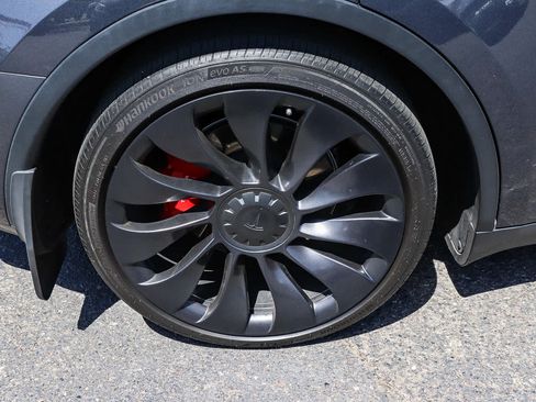 Used 2021 Tesla Model Y Performance AWD/4WD image 14