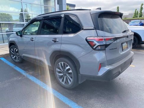 Used 2025 Subaru Forester Touring w/ Popular Package - Touring AWD/4WD image 5