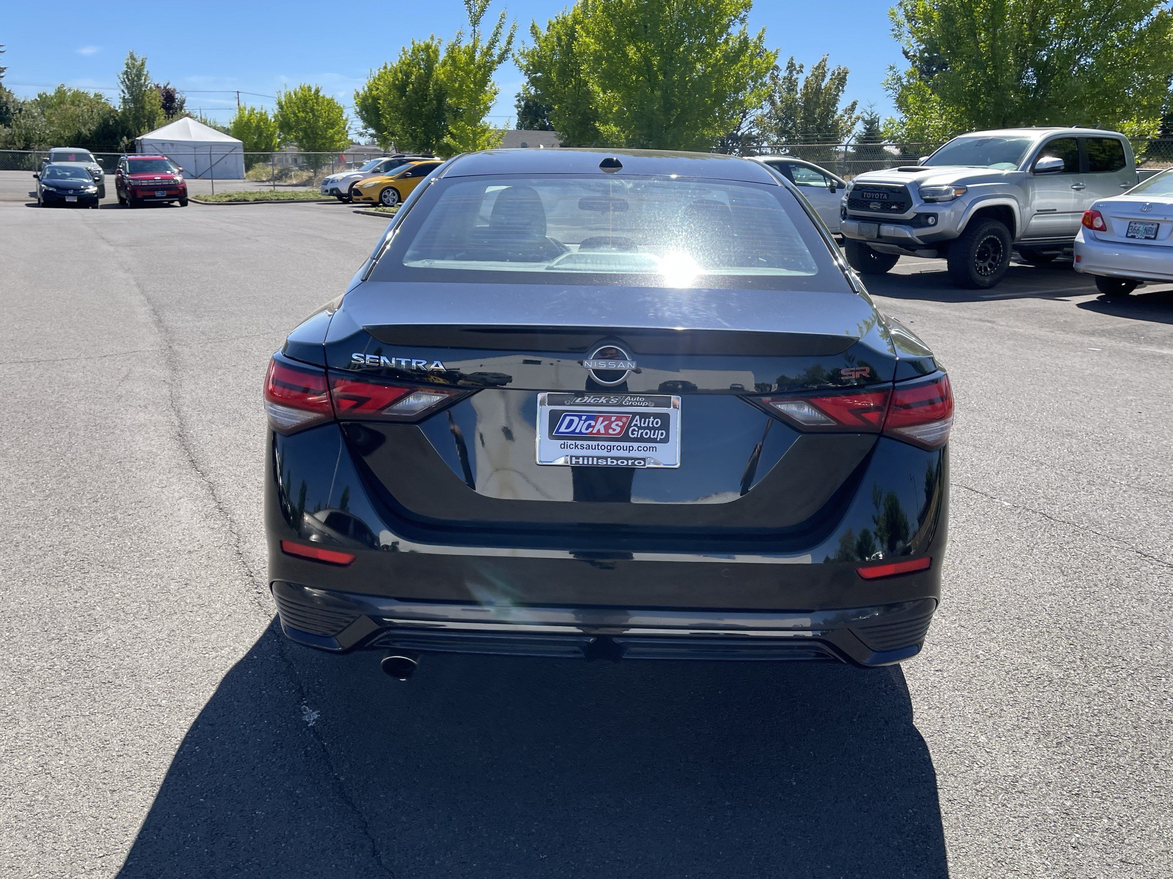 Used 2025 Nissan Sentra SR FWD image 4