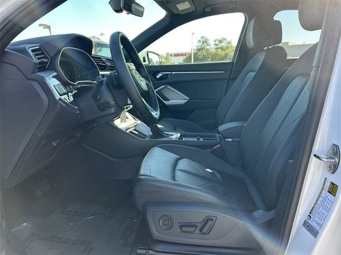 Used 2025 Audi Q3 2.0T Premium image 22