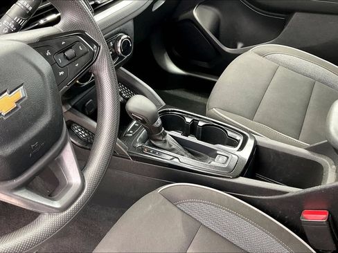 Used 2024 Chevrolet TrailBlazer LS w/ LS Confidence Package FWD image 15