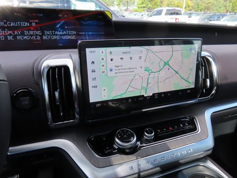 New 2025 Ford Expedition Platinum w/ Platinum Ultimate Package image 11