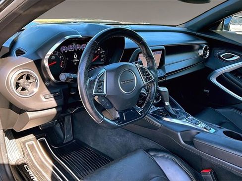Used 2019 Chevrolet Camaro LT image 15