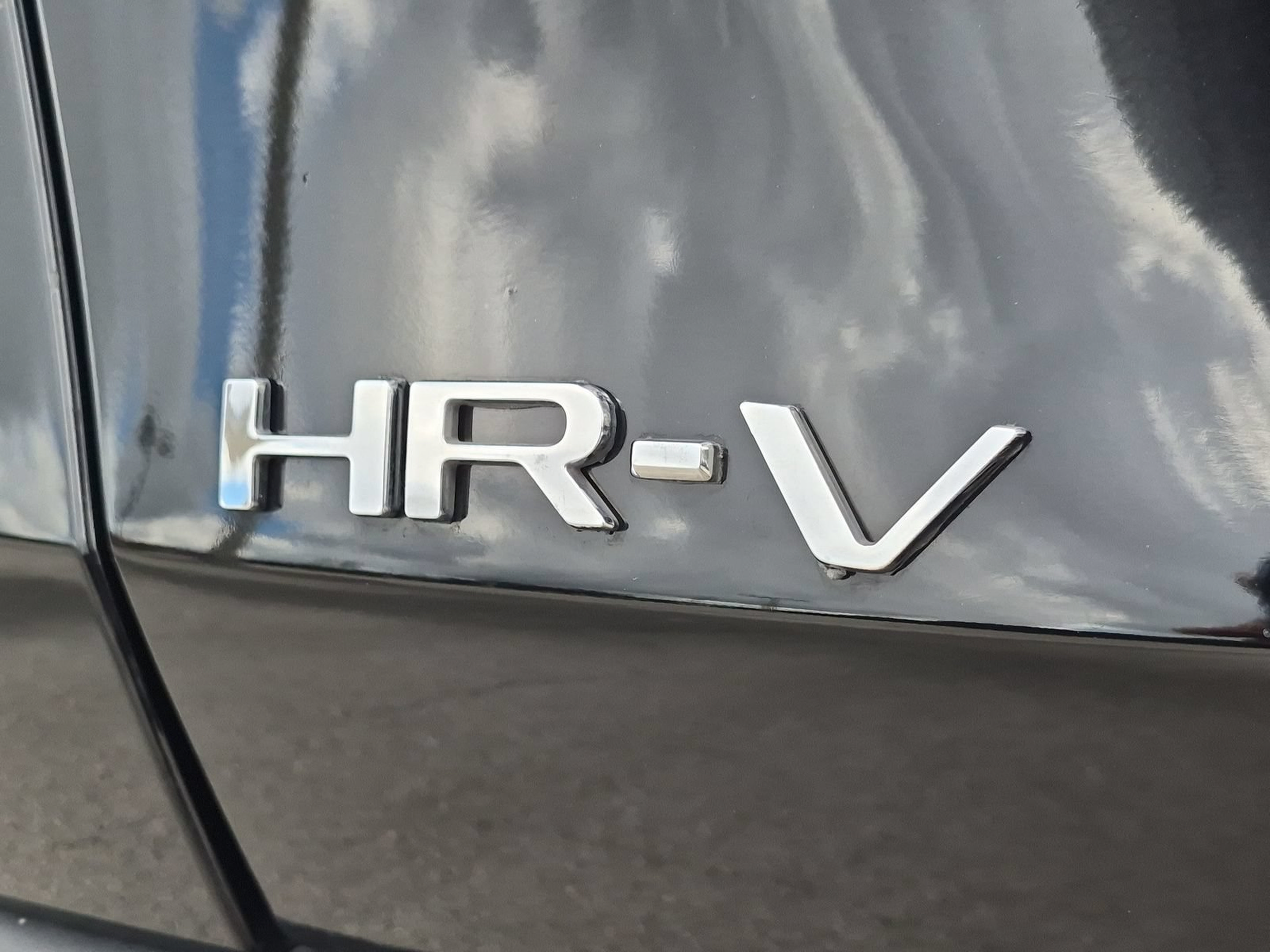 Certified 2025 Honda HR-V LX image 29