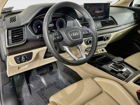 Certified 2023 Audi Q5 2.0T Premium Plus w/ Premium Plus Package AWD/4WD image 9