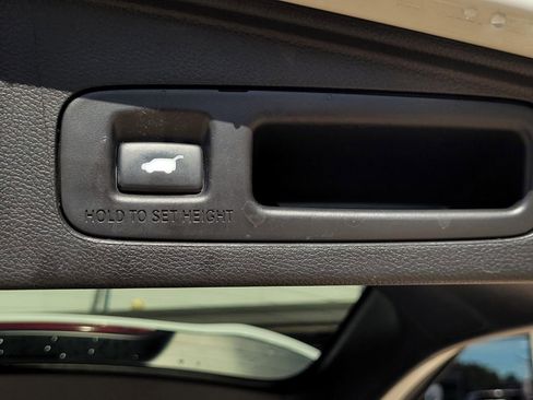 Used 2019 Honda CR-V EX-L image 9