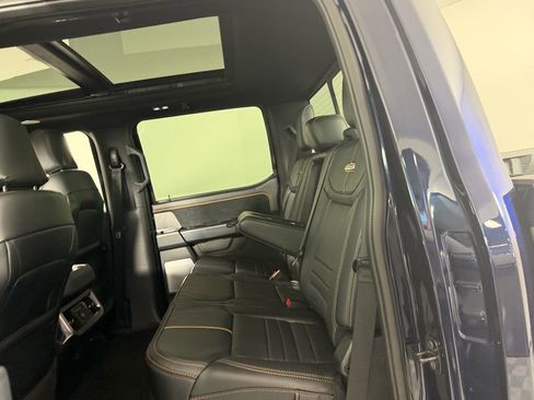 Used 2024 Ford F350 Platinum w/ FX4 Off-Road Package image 26