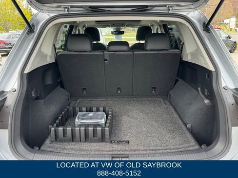 Certified 2023 Volkswagen Tiguan SE w/ Panoramic Sunroof Package AWD/4WD image 18
