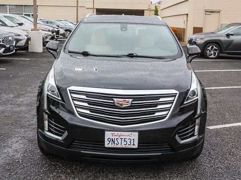 Used 2019 Cadillac XT5 AWD image 2