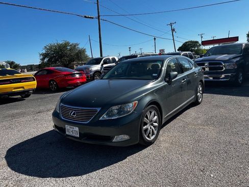 Used 2008 Lexus LS 460 image 2