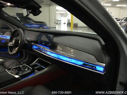 Used 2024 BMW 740i w/ M Sport Professional Package image 20