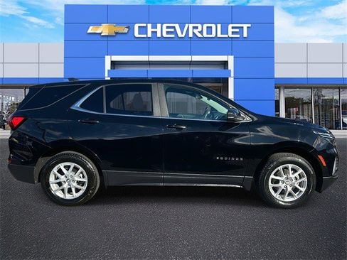 Certified 2023 Chevrolet Equinox LT image 2
