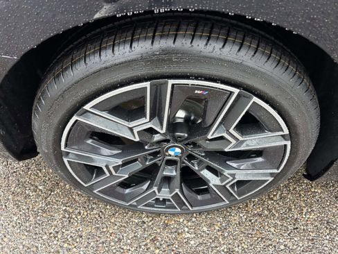 New 2026 BMW i5 eDrive40 w/ M Sport Package AWD/4WD image 30