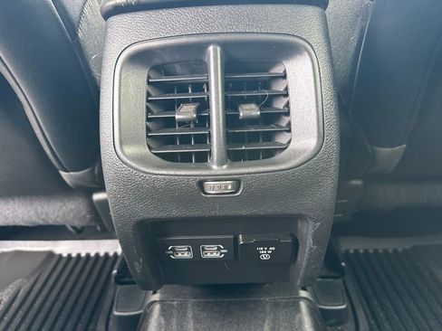 Used 2022 Jeep Cherokee Latitude Lux AWD/4WD image 19