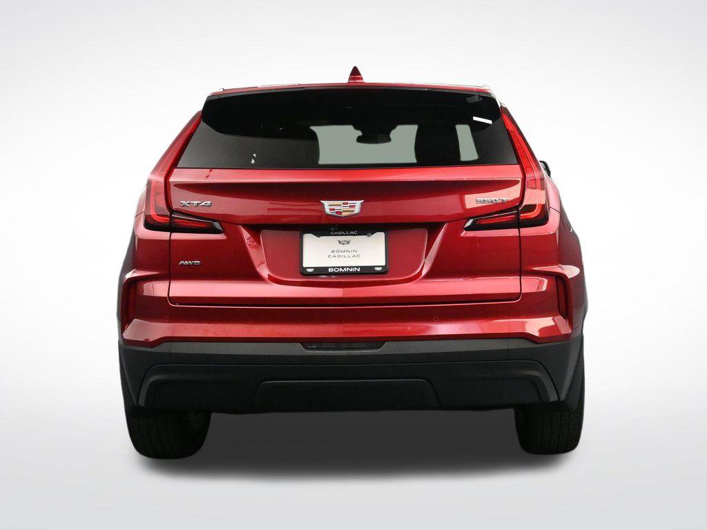 Used 2024 Cadillac XT4 Luxury w/ Cold Weather Package AWD/4WD image 4