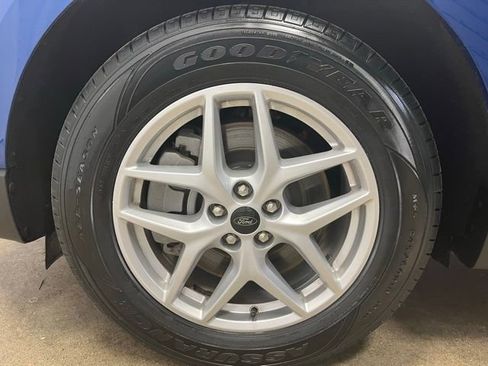 Used 2024 Ford Edge SEL image 28