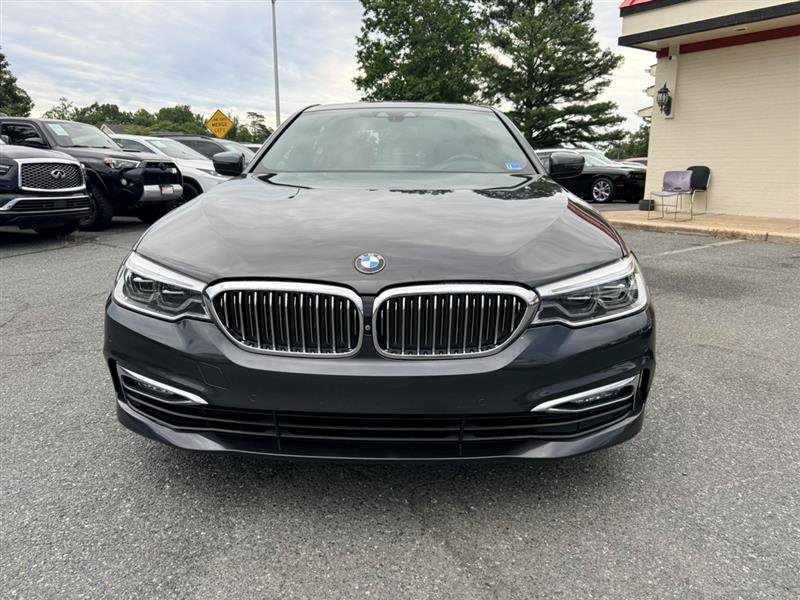 Used 2017 BMW 540i RWD image 2