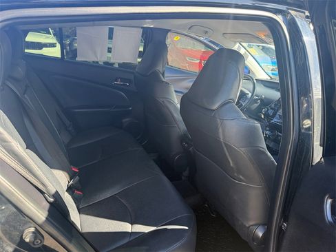 Used 2019 Toyota Prius XLE image 35