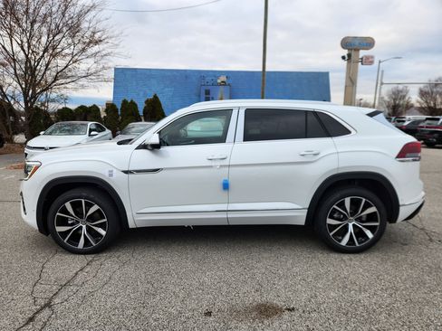 New 2026 Volkswagen Atlas Cross Sport SEL Premium R-Line image 5