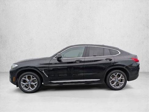 Used 2022 BMW X4 xDrive30i w/ Parking Assistance Package image 9