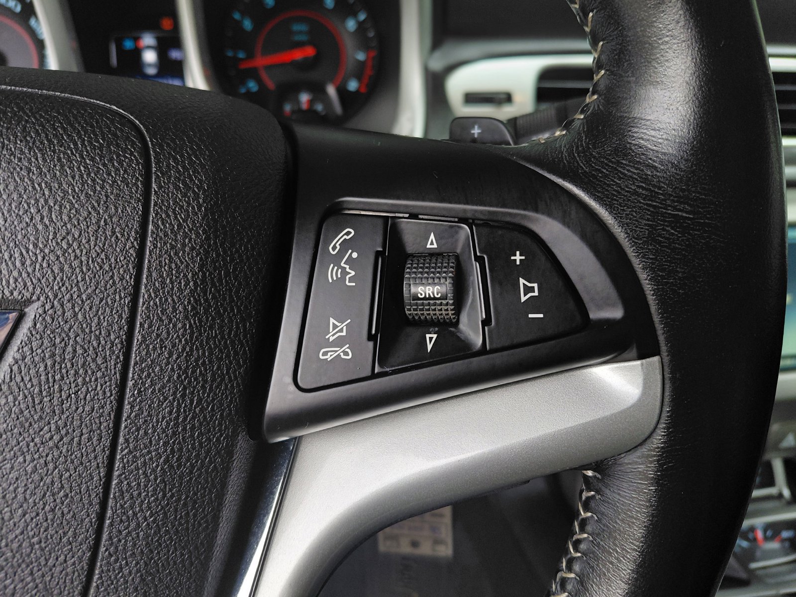 Used 2014 Chevrolet Camaro LT RWD image 6