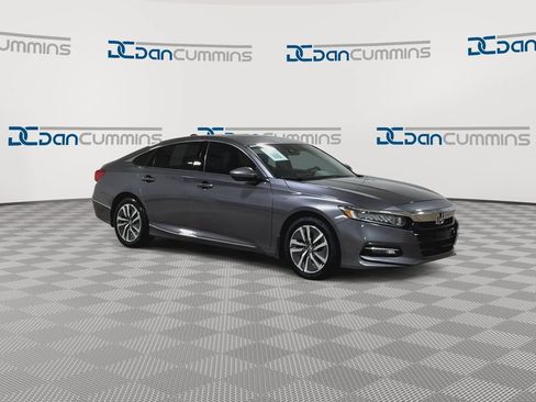 Used 2019 Honda Accord EX image 3