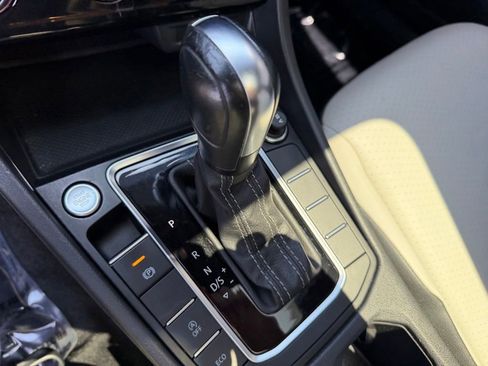 Used 2019 Volkswagen Jetta R-Line FWD image 28