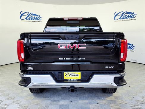 New 2026 GMC Sierra 1500 SLT image 22