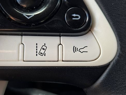 Used 2016 Toyota Prius Four Touring w/ Premium Convenience Package FWD image 27